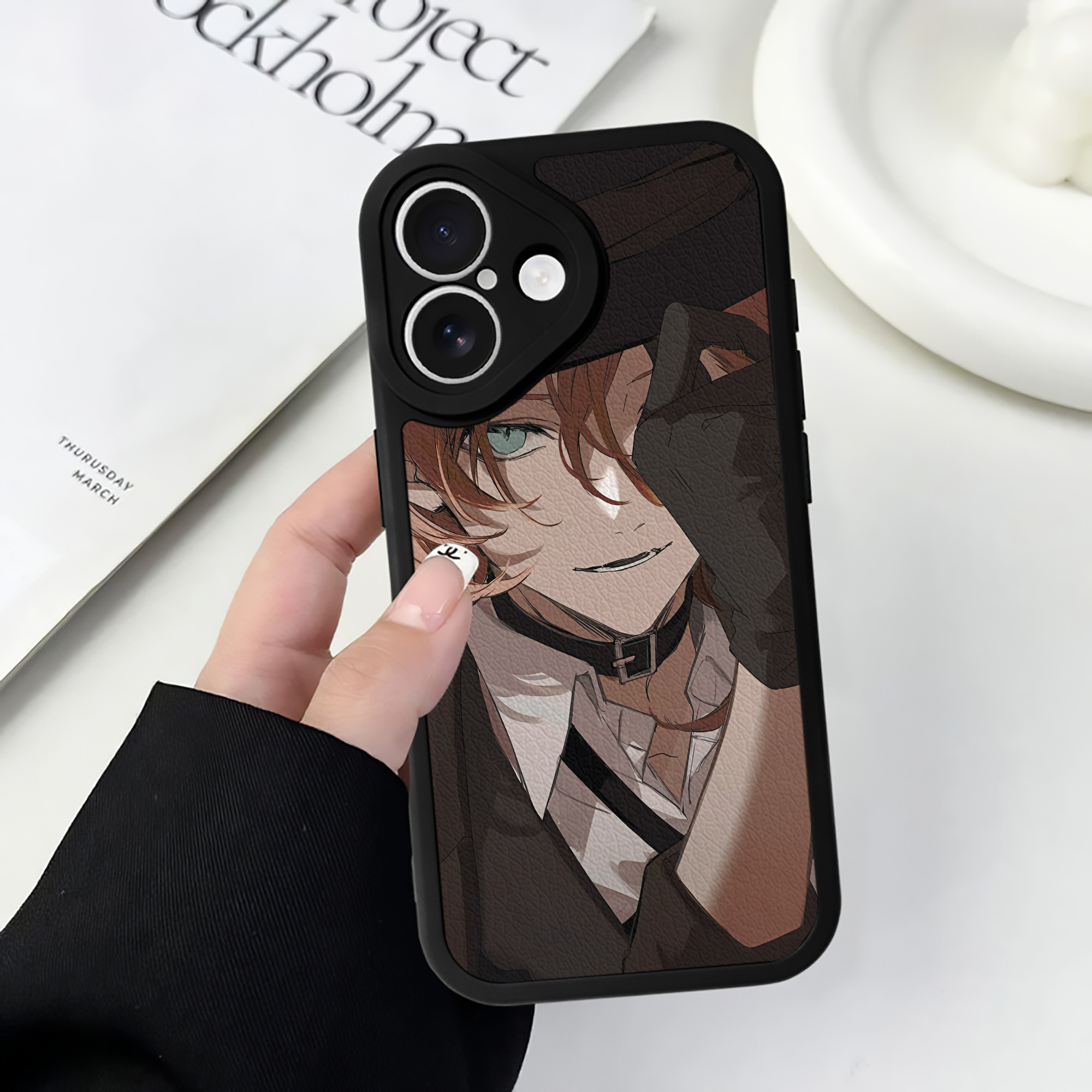 （画像用） 文豪ストレイドッグス Bungo Stray Dogs 【iPhone 16シリーズ対応】シリコンスマホケース（レザー調） 材質：シリコン